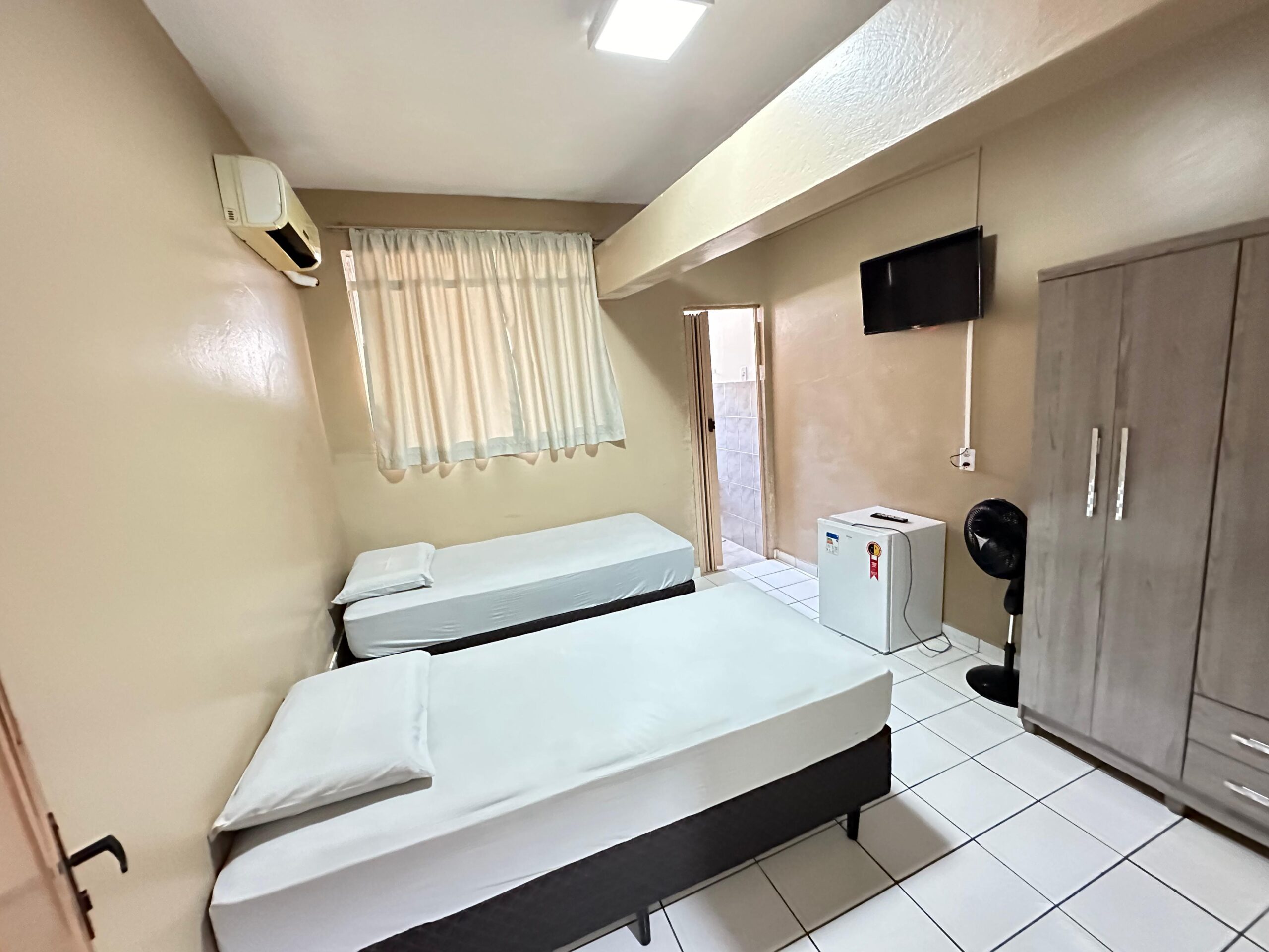 Quarto de casal no Hotel Primavera — Telêmaco Borba