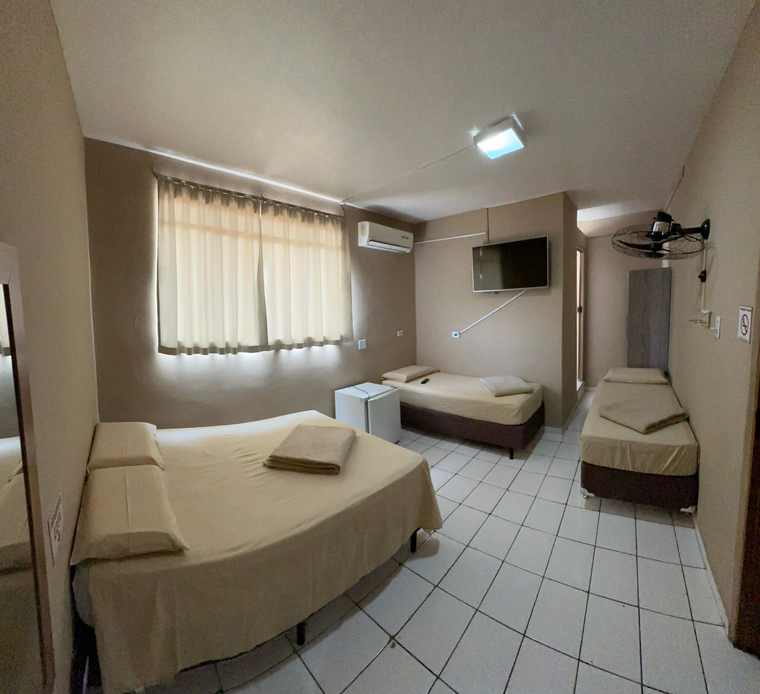 Quarto de casal no Hotel Primavera — Telêmaco Borba