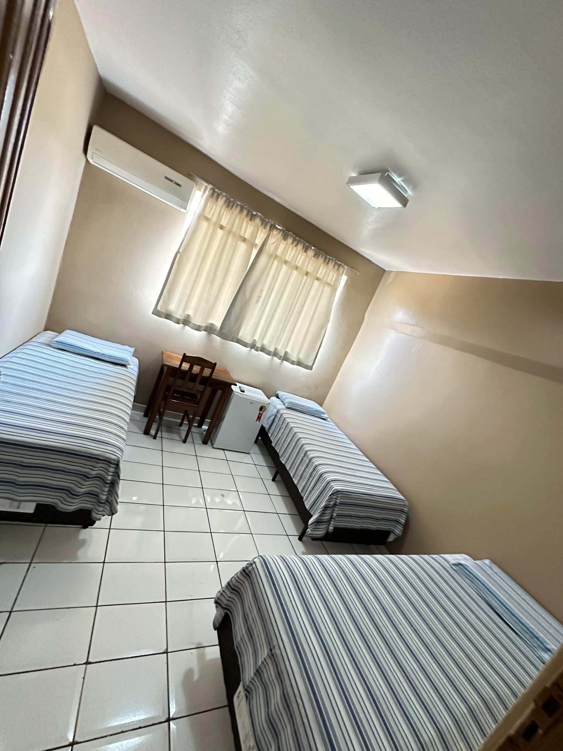 Quarto triplo no Hotel Primavera — Telêmaco Borba